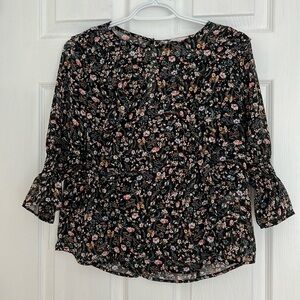 Floral ruffle blouse